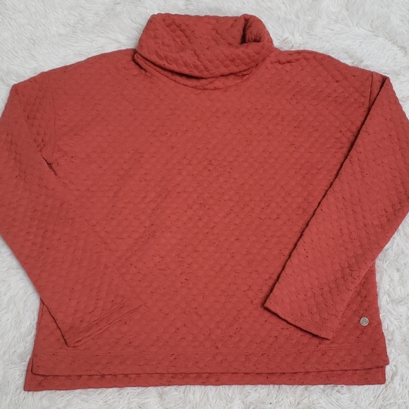 Apana Quilted cowlneck pullover NWOT - Picture 2 of 11
